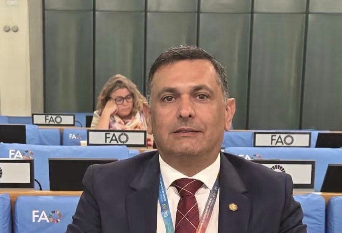 𝗘𝗹 𝗱𝗶𝗽𝘂𝘁𝗮𝗱𝗼 𝗘́𝗱𝗴𝗮𝗿 𝗢𝗹𝗺𝗲𝗱𝗼 𝗮𝗻𝘁𝗲 𝗹𝗮 𝗙𝗔𝗢: ¿𝗣𝗼𝗿 𝗾𝘂𝗲́ 𝗹𝗮 𝘀𝗮𝗹𝘂𝗱 𝗱𝗲𝗹 𝗰𝗮𝗺𝗽𝗼, 𝗹𝗼𝘀 𝗮𝗻𝗶𝗺𝗮𝗹𝗲𝘀 𝘆 𝗹𝗮𝘀 𝗽𝗲𝗿𝘀𝗼𝗻𝗮𝘀 𝗱𝗲𝗯𝗲 𝘁𝗿𝗮𝘁𝗮𝗿𝘀𝗲 𝗰𝗼𝗺𝗼 𝘂𝗻𝗮 𝘀𝗼𝗹𝗮 𝗲𝗻 𝗣𝗮𝗿𝗮𝗴𝘂𝗮𝘆?
